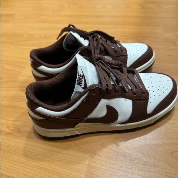 Nike Women's Sneakers Brown and White - Picture 2 of 5
